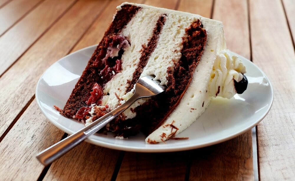 layers-of-indulgence-a-guide-to-germanys-iconic-cakes
